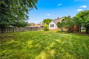 134 E 293rd St, Willowick, OH 44095 - Photo 29