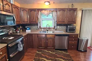 171 Pyle Pl, Adena, OH 43901 - Photo 3