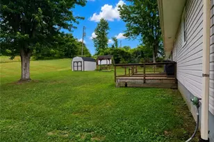 171 Pyle Pl, Adena, OH 43901 - Photo 17
