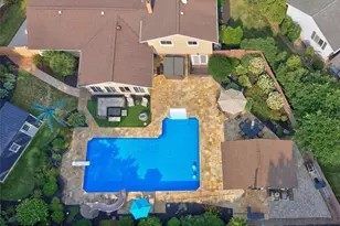 8230 Yorkshire Dr, Mentor, OH 44060 - Photo 3