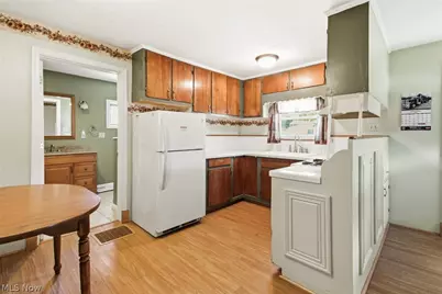 225 Boston Street, Washingtonville, OH 44490 - Photo 5