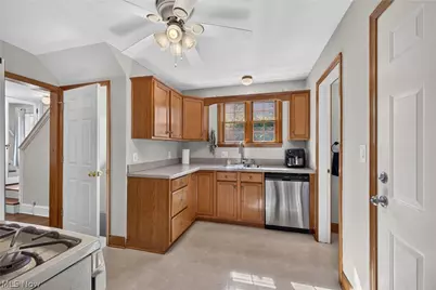 8485 Forestview Avenue, Mentor, OH 44060 - Photo 13