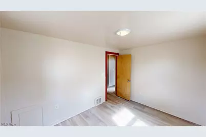 34 W Lewis Street, Struthers, OH 44471 - Photo 13