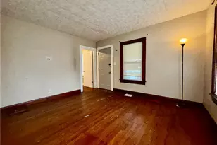 1104 Yukon Ave, Akron, OH 44320 - Photo 3