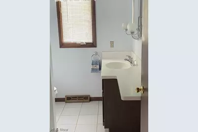 29451 Sayle Drive, Willoughby Hills, OH 44092 - Photo 23