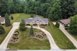 29451 Sayle Dr, Willoughby Hills, OH 44092 - Photo 31