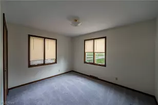 29451 Sayle Dr, Willoughby Hills, OH 44092 - Photo 19