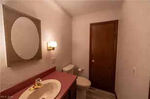 29451 Sayle Dr, Willoughby Hills, OH 44092 - Photo 13