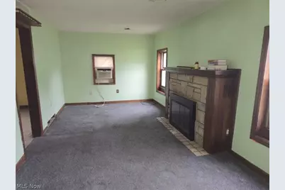 375 Bon Air Avenue, Elyria, OH 44035 - Photo 3