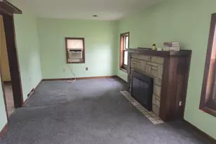 375 Bon Air Ave, Elyria, OH 44035 - Photo 3
