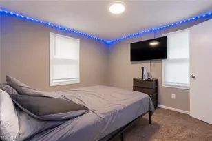 985 Bloomfield Ave, Akron, OH 44302 - Photo 9