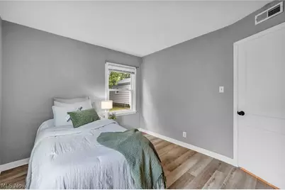 377 Morrison Avenue, Cuyahoga Falls, OH 44221 - Photo 23