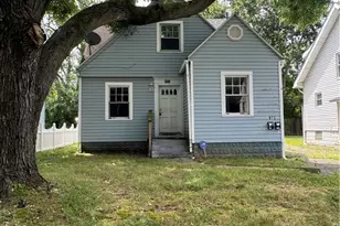 972 Hunt St, Akron, OH 44306 - Photo 1