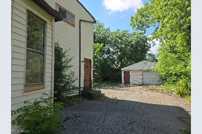 8100 Keyes Avenue, Loveland, OH 44104 - Photo 3
