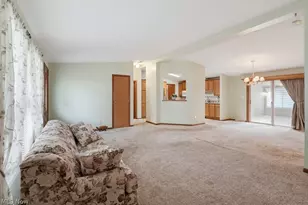 3295 Waterside Dr, Akron, OH 44319 - Photo 15
