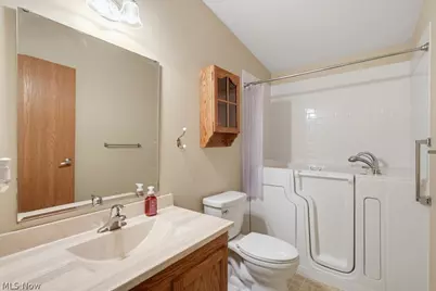 3295 Waterside Drive, Akron, OH 44319 - Photo 27
