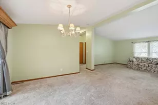 3295 Waterside Dr, Akron, OH 44319 - Photo 15