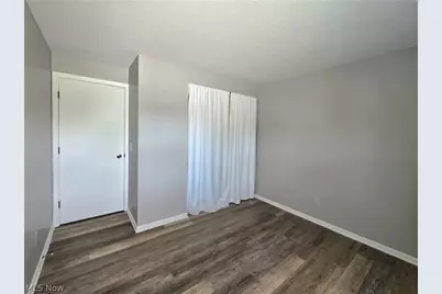 4615 Oak Hill Boulevard #208, Lorain, OH 44053 - Photo 11