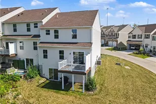 7370 Hillshire Dr, Concord Twp, OH 44077 - Photo 7