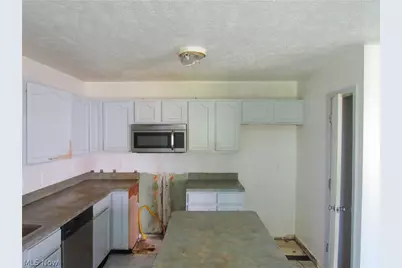 2305 E 63rd Street, Loveland, OH 44104 - Photo 9