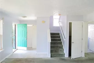 2305 E 63rd St, Loveland, OH 44104 - Photo 5