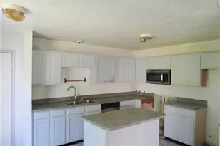 2305 E 63rd St, Loveland, OH 44104 - Photo 11