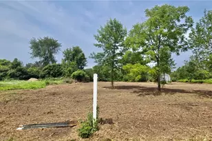 121 Fernwood, Kelleys Island, OH 43438 - Photo 3