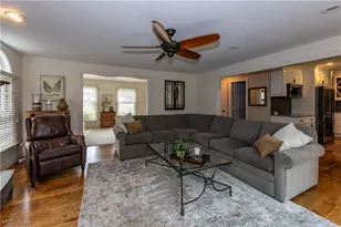 300 Lakeview Cir, Aurora, OH 44202 - Photo 13