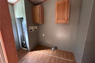 4871 Edwards Dr, Geneva, OH 44041 - Photo 5