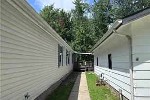 4871 Edwards Dr, Geneva, OH 44041 - Photo 3