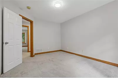 10685 Robert Lane, Chagrin Falls, OH 44023 - Photo 27