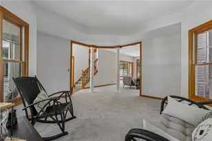 10685 Robert Ln, Chagrin Falls, OH 44023 - Photo 9