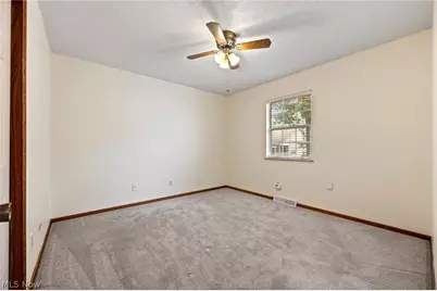 2927 Pleasant Street NW, North Canton, OH 44720 - Photo 17