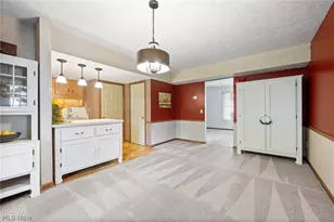 2927 Pleasant St NW, North Canton, OH 44720 - Photo 7