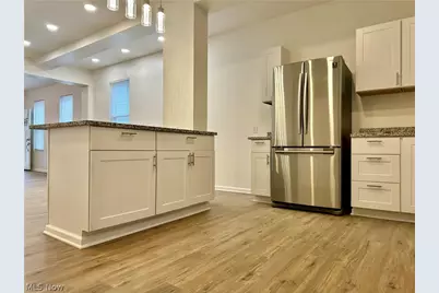 2214 W 32nd Street #DOWN, Loveland, OH 44113 - Photo 3
