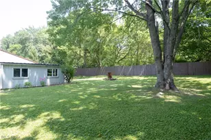 1125 S Johnson Rd, Sebring, OH 44672 - Photo 25