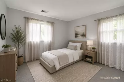 2415 Regentview Street NE, Canton, OH 44705 - Photo 5