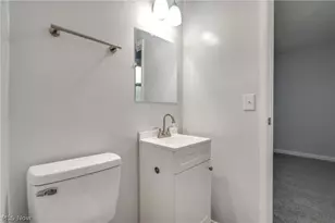 2415 Regentview St NE, Canton, OH 44705 - Photo 15