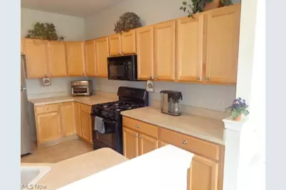 9345 Norwich Place, North Ridgeville, OH 44039 - Photo 17