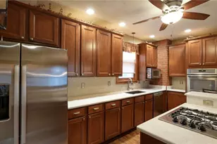 809 N 10th St, Cambridge, OH 43725 - Photo 9