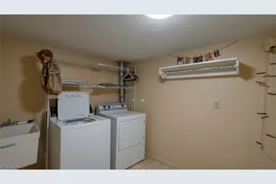 809 N 10th Street, Cambridge, OH 43725 - Photo 21
