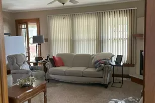 809 N 10th St, Cambridge, OH 43725 - Photo 5