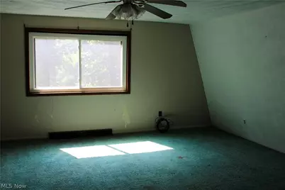 13893 County Road 100, Lakeville, OH 44638 - Photo 15