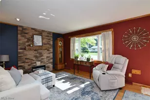 594 Terra Ln, Amherst, OH 44001 - Photo 7