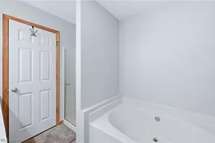 891 Jerry Dr, Hubbard, OH 44425 - Photo 21