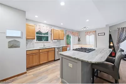 891 Jerry Drive, Hubbard, OH 44425 - Photo 17