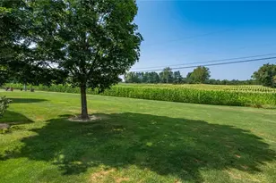 3660 Michelle Ln, Zanesville, OH 43701 - Photo 49