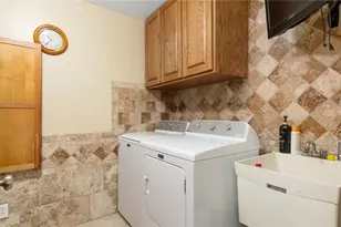 3660 Michelle Ln, Zanesville, OH 43701 - Photo 21