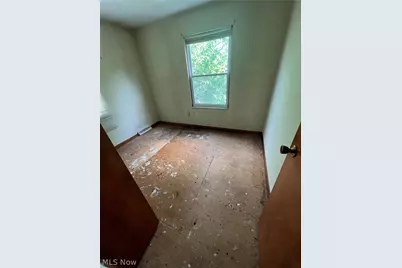 203 W Parkway Drive, Madison, OH 44057 - Photo 5