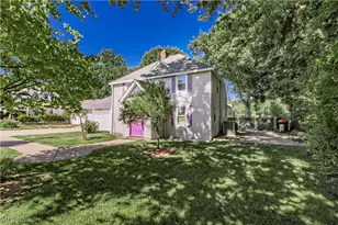 2804 Orchard Dr, Willoughby Hills, OH 44092 - Photo 3